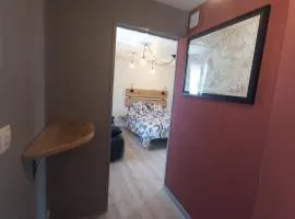 Étage de maison charmant à 300m de la mer