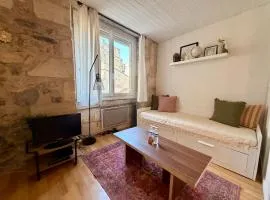 Cancera - T1 Bis avec 1 Chambre 1 Salle de Bain au Centre de Bordeaux