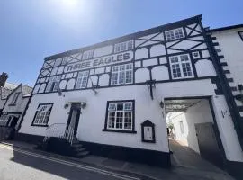 Three Eagles Hotel&Restaurant and Garden Bar