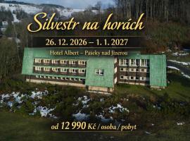Hotel Albert - RETRO, hotel a Paseky nad Jizerou