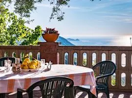 terrazza panoramica con vista isole Eolie