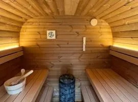 Houseboat Marina Mookerplas met Duo Hottub I 4 - 6 personen