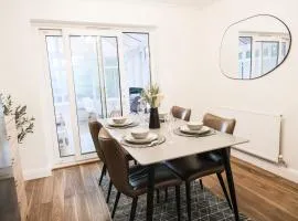 Premium Family & Contractor Free Park | EV Charger
