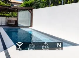 NUXIA Suites&SPA - L'Art Design