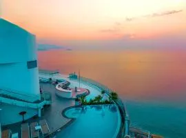 Nha Trang Oceanview Suites