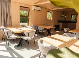 Groepsruimte + 4 Tiny Greenhouses (16 personen)