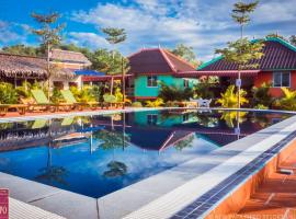 New Papa Pippo Resort – hotel w pobliżu miejsca Otres Market w mieście Preăh Sihanŭk