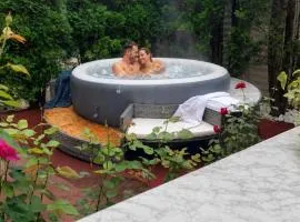 FOREST RETREAT Luxury Villas