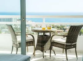 Sunny Oceanview studio apartment Ponderosa in Costa Adeje