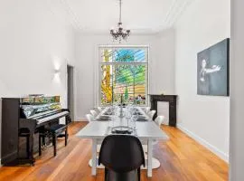 Grand Ostend townhouse with sauna near the sea
