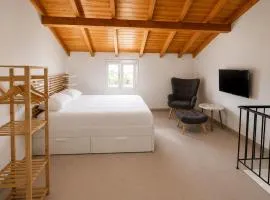 Treehouse Suite and Apartment