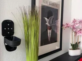 Studio Magritte 156