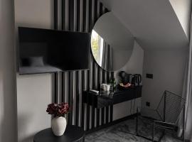 Willa Czarny Puzzel, hotel en Tarnowska Wola