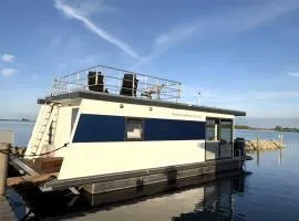 Hausboot Püttelkow