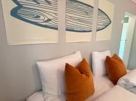 Lofoten Town Villa I Sleeps 9