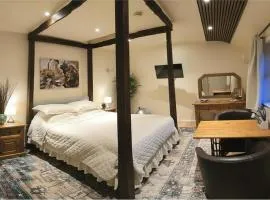 Langford Apartments & Rooms