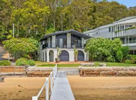 Wagstaffe Waterfront Retreat