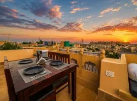 Hotel Saffron Diamond