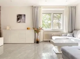 Comfort Apartment in Nivy New Downtown at Bus Station