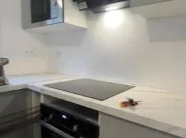 Une chambre dans une maison