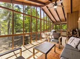 Cozy Cottage w Enclosed Porch Fireplace & Grill
