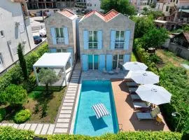 Villa Lastva 2 - five star luxury villa with pool
