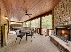 4 Mi to Broken Bow Lake! Cozy Retreat w/ Hot Tub