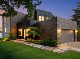 Lakefront Luxury