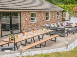 7 Bed in North Duffield oc-l36327