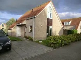 Bungalow in Breskens near the Beach