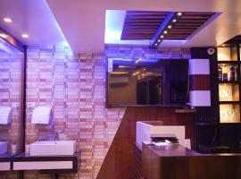 Hotel O Blue Diamond Hotel And Restaurant, hotel v destinaci Hugli