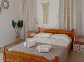 Spacious Apartment Garden View Partial Seaview