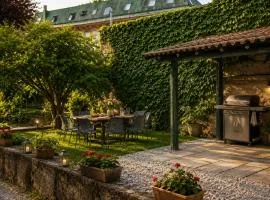 Iris Peaceful Apartment near Lake Como and Lugano