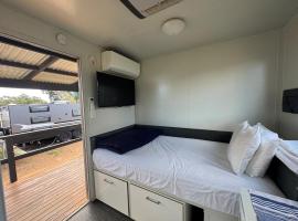 Camden Holiday Park, hotel i Camden