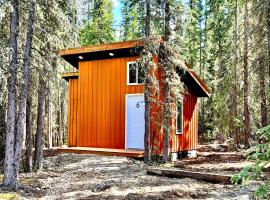 Roberts Lodge, hotell i Tok