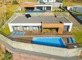 Casa Mozart Ii Sea View, Pool & Sunny Retreat