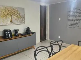 Flat 2 Quartos, 2 banh e Garagem em Bairro Nobre