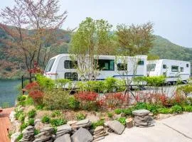 Gapyeong Namiseom Marina Caravan Park