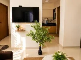 Hideout 2bhk Kharadi Near EON