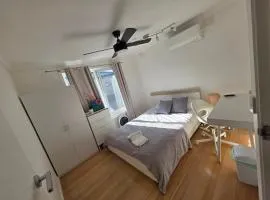 A bright and quiet house in Greensborough 3