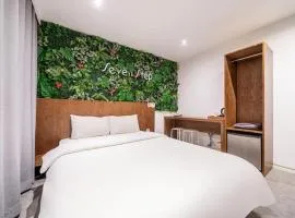 Hotel Seven Step