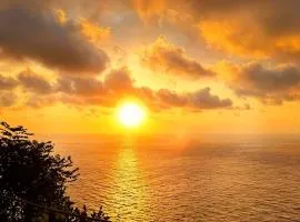 Cozzy Sea Dream Cliff Eco Guest House
