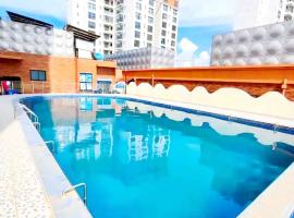 Heated POOL 1Bedroom Fully Equipped GYM Balcony view of Nairobi National Park Safari Suites, hotel em Syokimau