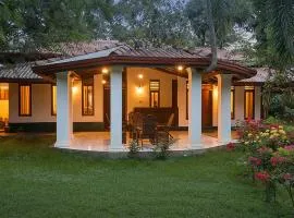 Kingfisher Resort & Retreat Sigiriya
