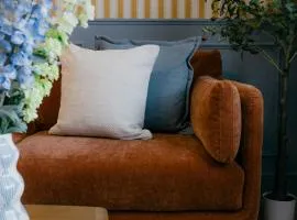 Hungate House - 2 King Bedrooms, Heart of Lincoln