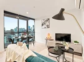 Luxury Southbank Sky Retreat in CBD w carpark