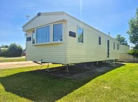 The Escape - 706 - Stunning 6 Berth Caravan At Cherry Tree Holiday Park In Norfolk