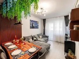 Beautiful Dining Area Full Kitchen Free Parking AC Bathtub