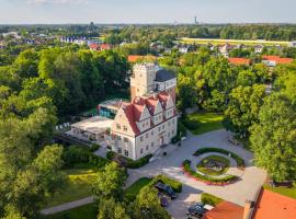 Zamek Topacz, отель во Вроцлаве