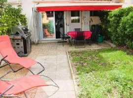 A 150 m de la Plage, T2 climatisé en rdj, parking privé